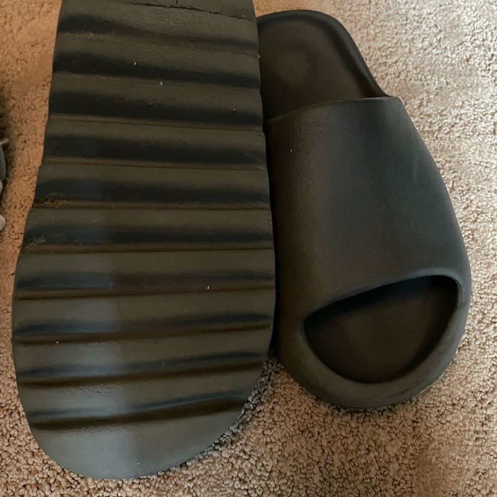 adidas Yeezy slides